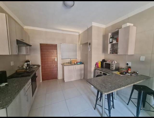 2 BEDROOM PROPERTY TO RENT IN BLUFF